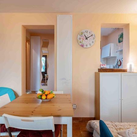 San Frediano Cozy Studio With Private Patio Leilighet Firenze Eksteriør bilde