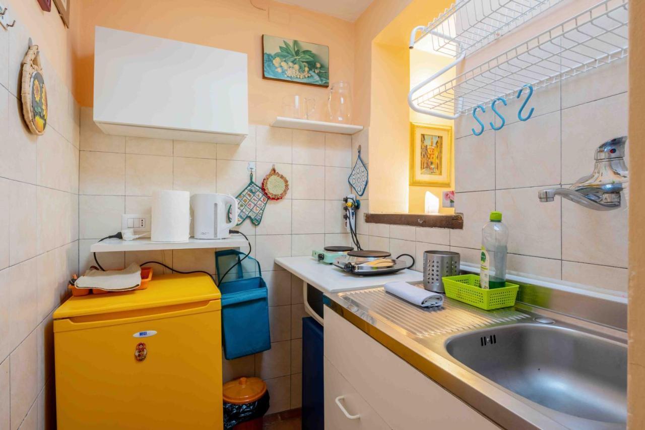 San Frediano Cozy Studio With Private Patio Leilighet Firenze Eksteriør bilde