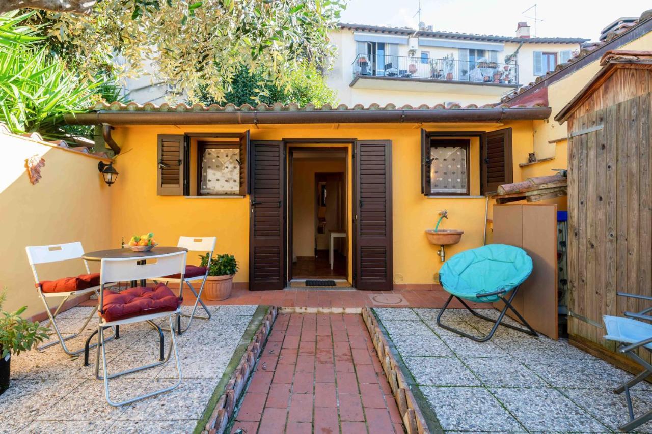San Frediano Cozy Studio With Private Patio Leilighet Firenze Eksteriør bilde